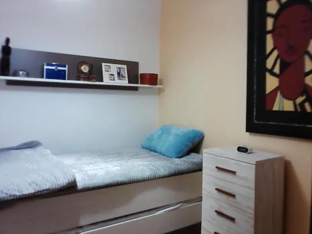 Las Golondrinas Zaragoza Habitacion Individual Екстер'єр фото