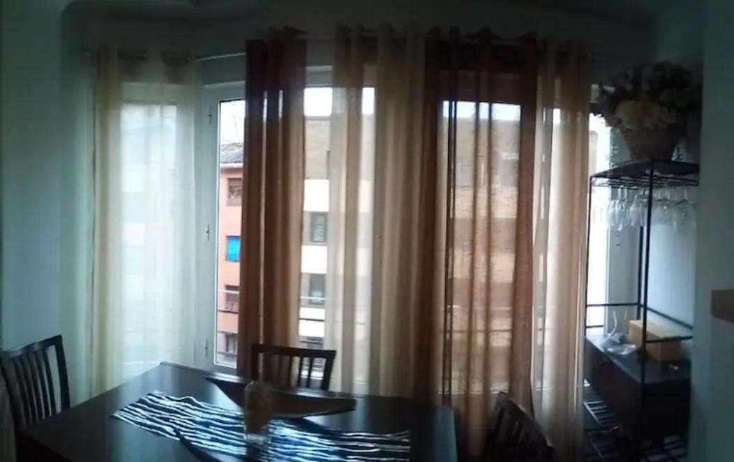 Las Golondrinas Zaragoza Habitacion Individual Екстер'єр фото
