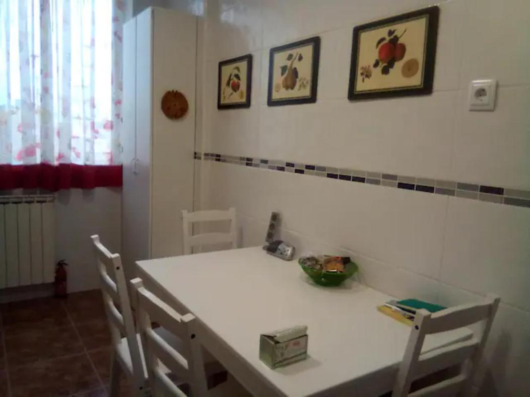 Las Golondrinas Zaragoza Habitacion Individual Екстер'єр фото